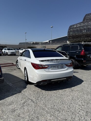 Hyundai Sonata-3