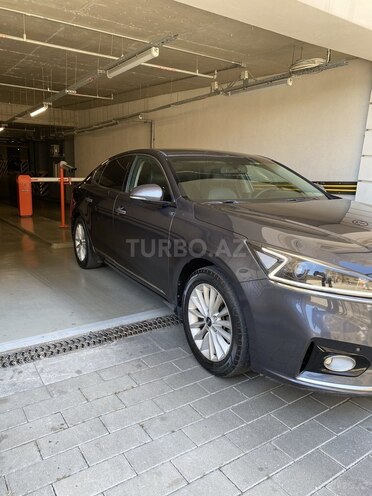 Kia K7-4