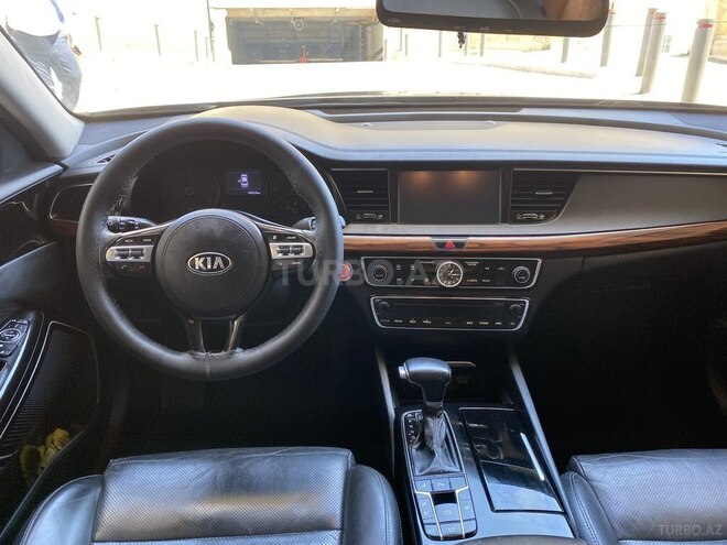Kia K7-3
