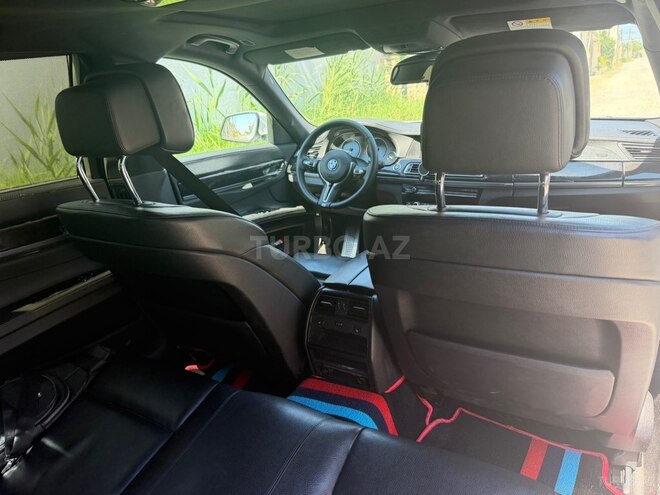 BMW 740-4