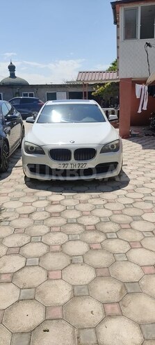 BMW 740-1