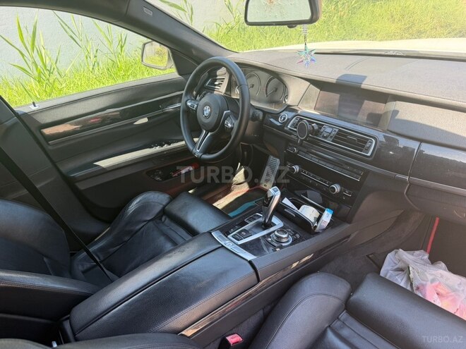 BMW 740-3