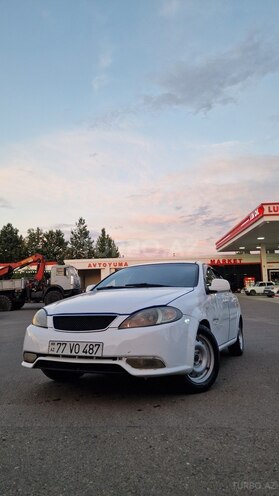 Daewoo Gentra-1