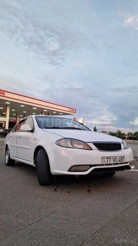 Daewoo Gentra-4