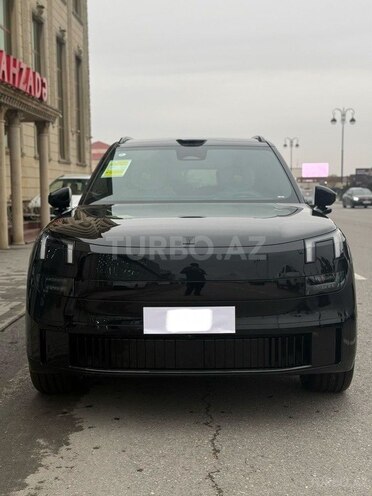 Lynk & Co 900-1