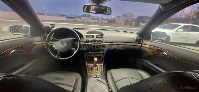 Mercedes E 220-3