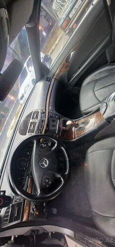 Mercedes E 220-4