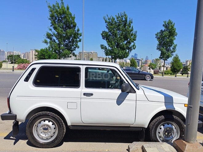 LADA (VAZ) Niva-3