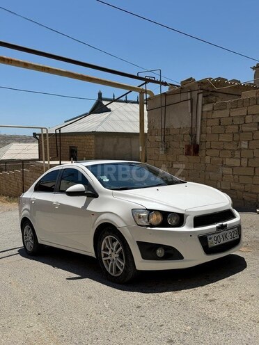 Chevrolet Aveo-5