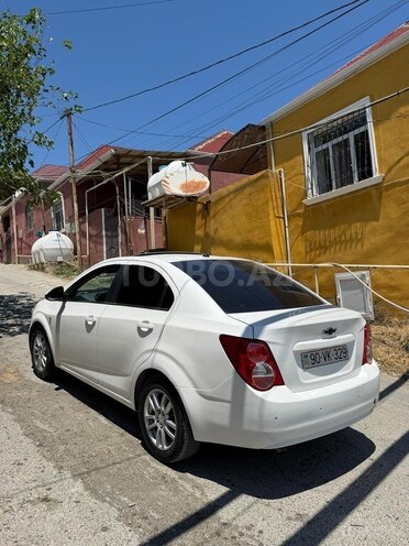 Chevrolet Aveo-7