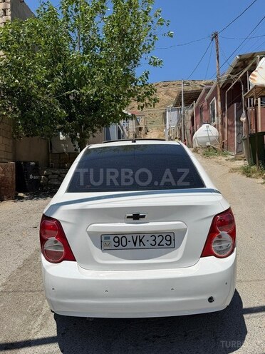 Chevrolet Aveo-3