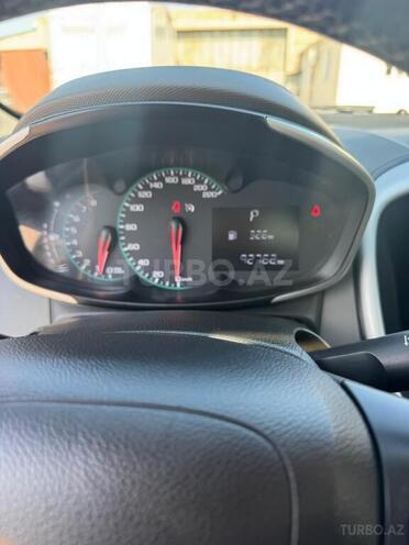 Chevrolet Aveo-10