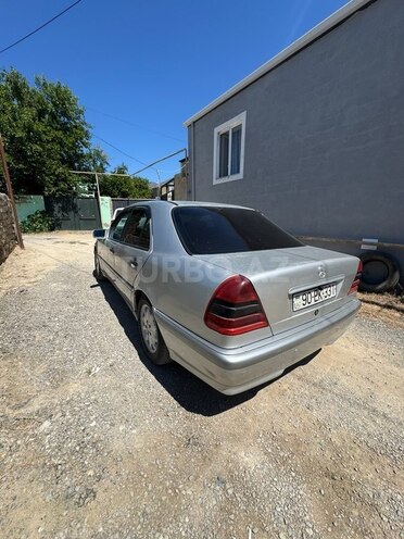 Mercedes C 220-7