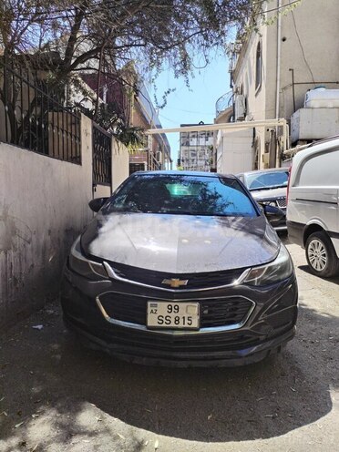 Chevrolet Cruze-1