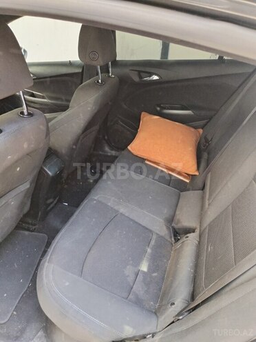 Chevrolet Cruze-6