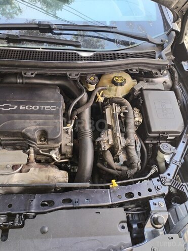 Chevrolet Cruze-11