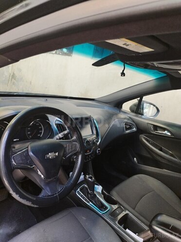 Chevrolet Cruze-8