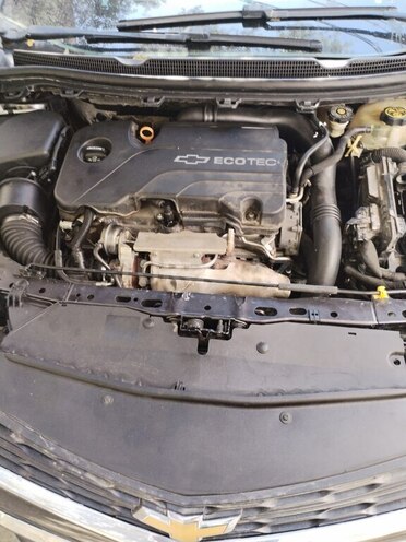 Chevrolet Cruze-15