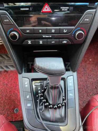 Hyundai Avante-17