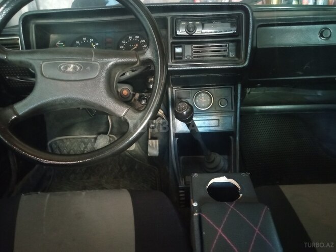 LADA (VAZ) 2107-4