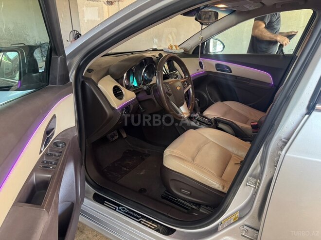 Chevrolet Cruze-4