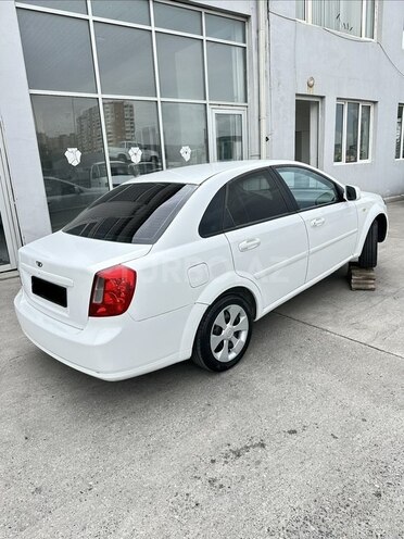 Daewoo Gentra-10