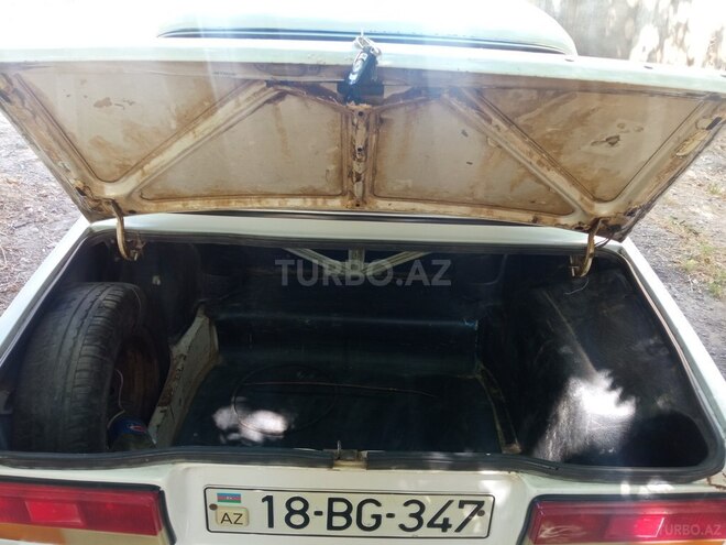 LADA (VAZ) 2107-8