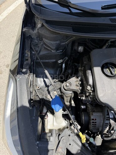 Kia Forte-11