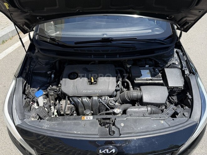 Kia Forte-10
