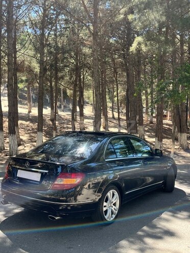 Mercedes C 300 4MATIC-2