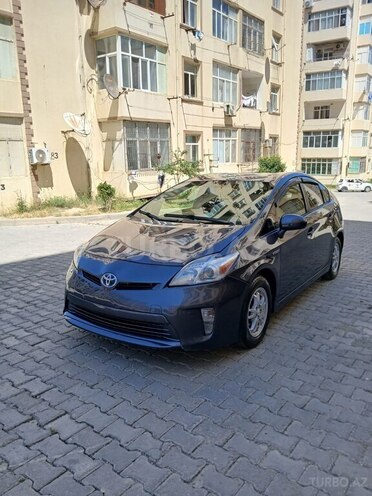 Toyota Prius-1