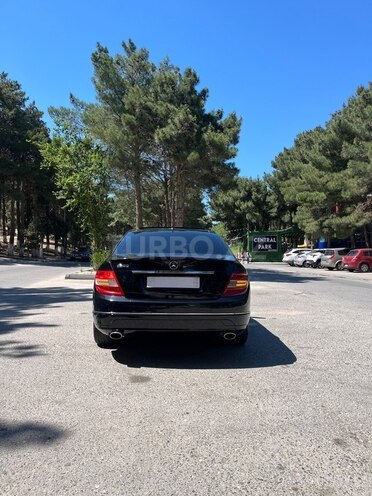 Mercedes C 300 4MATIC-6