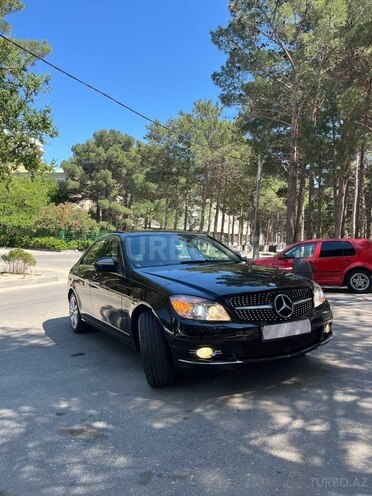 Mercedes C 300 4MATIC-3
