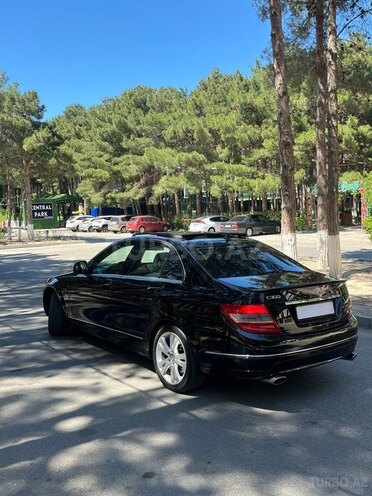 Mercedes C 300 4MATIC-16