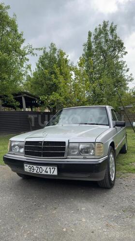 Mercedes 190-1