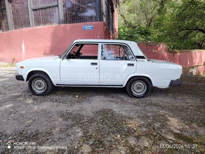 LADA (VAZ) 2107-5
