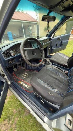 Mercedes 190-7