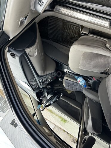 Mitsubishi Outlander-8