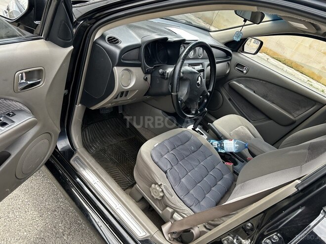 Mitsubishi Outlander-6