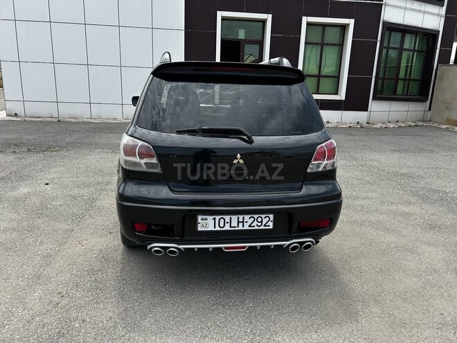 Mitsubishi Outlander-15