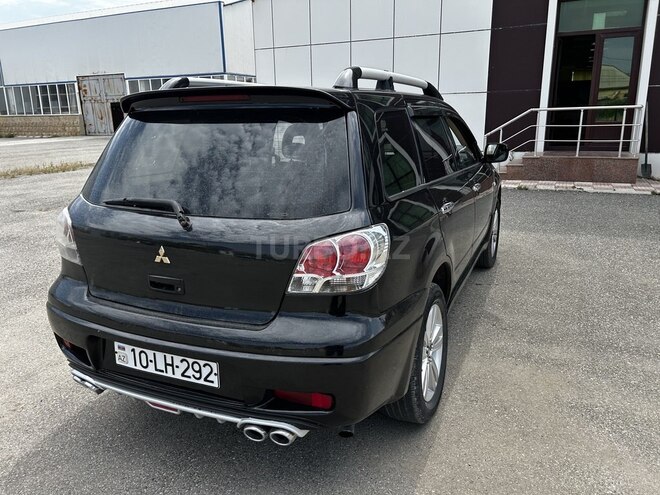 Mitsubishi Outlander-7