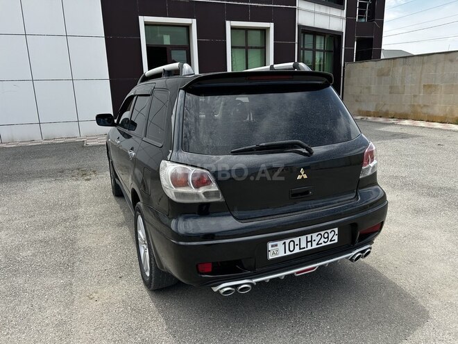Mitsubishi Outlander-10