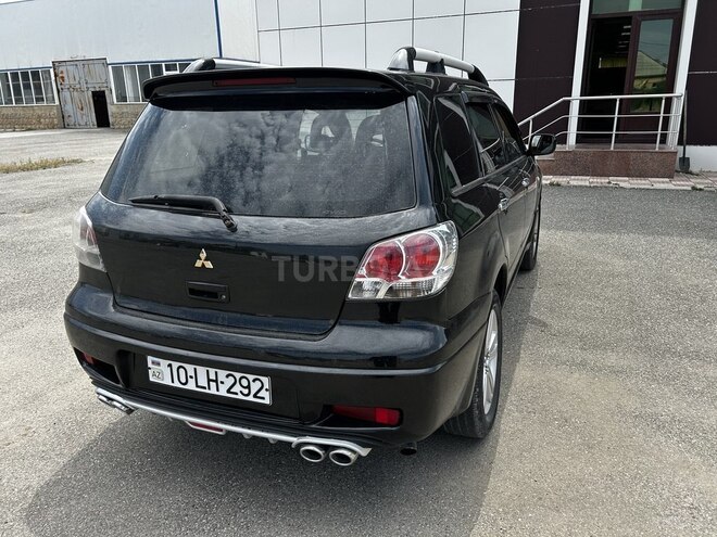 Mitsubishi Outlander-12