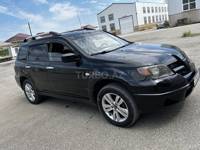 Mitsubishi Outlander-16