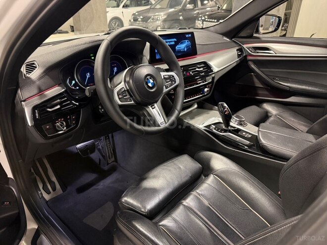 BMW 530-11