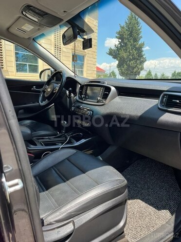 Kia Sorento-11