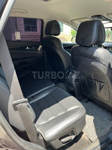 Kia Sorento-10