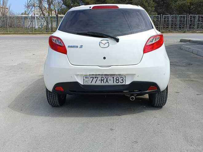 Mazda 2-8