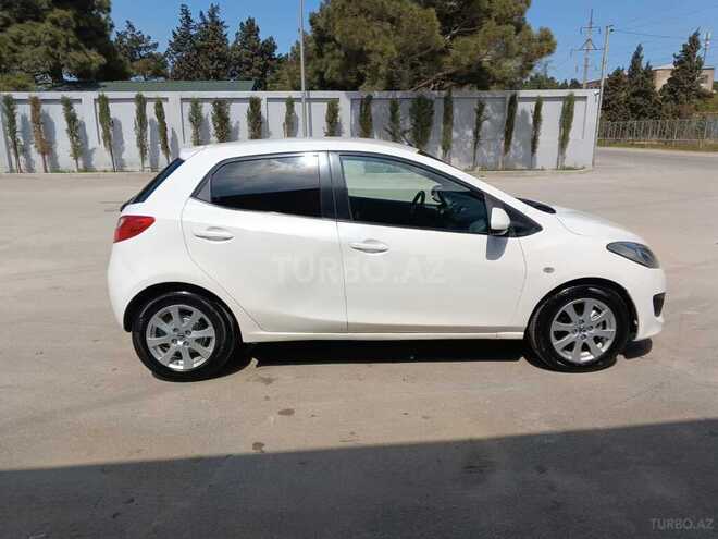 Mazda 2-3