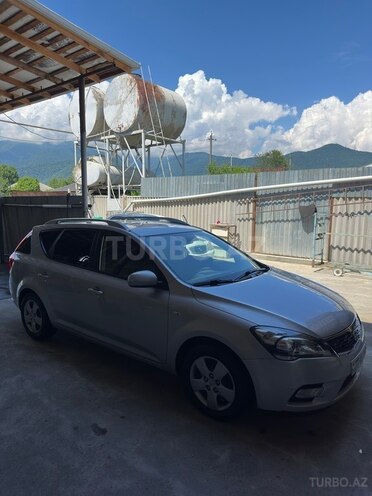 Kia Ceed SW-3